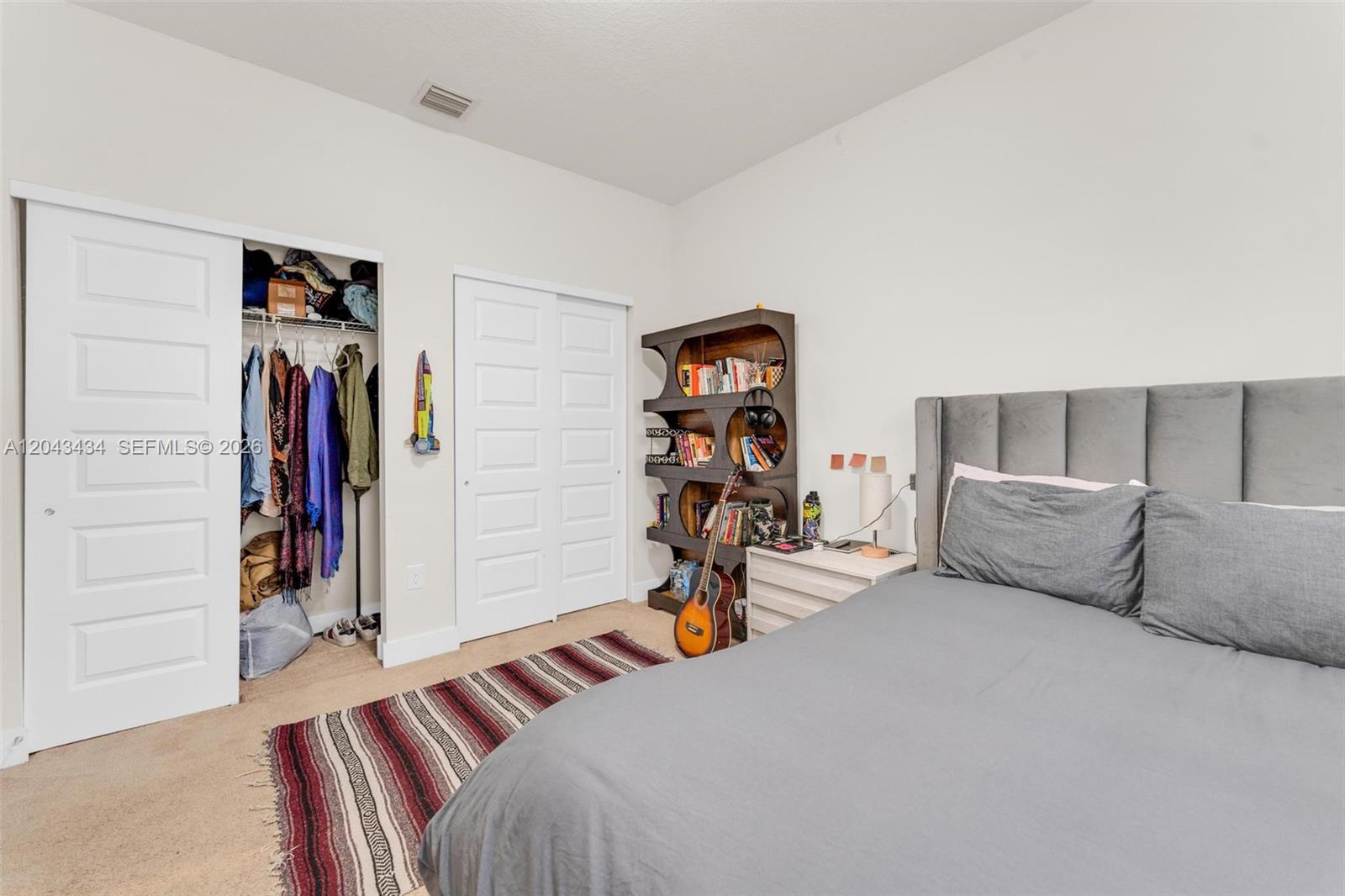 8822 5 / 4 3050 sq. ft. $ 2026-06-25 0 foto