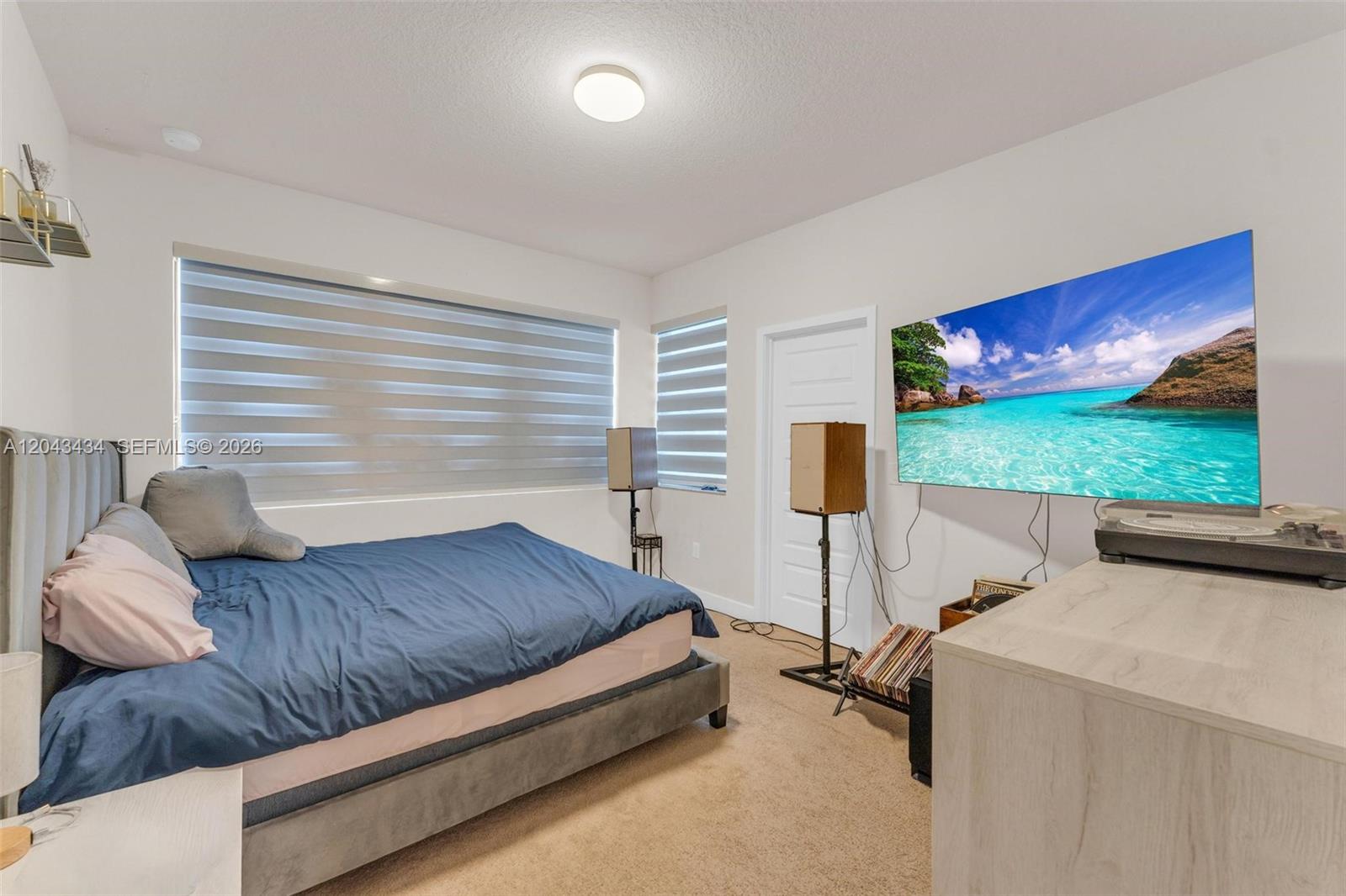 8822 5 / 4 3050 sq. ft. $ 2026-06-25 0 foto