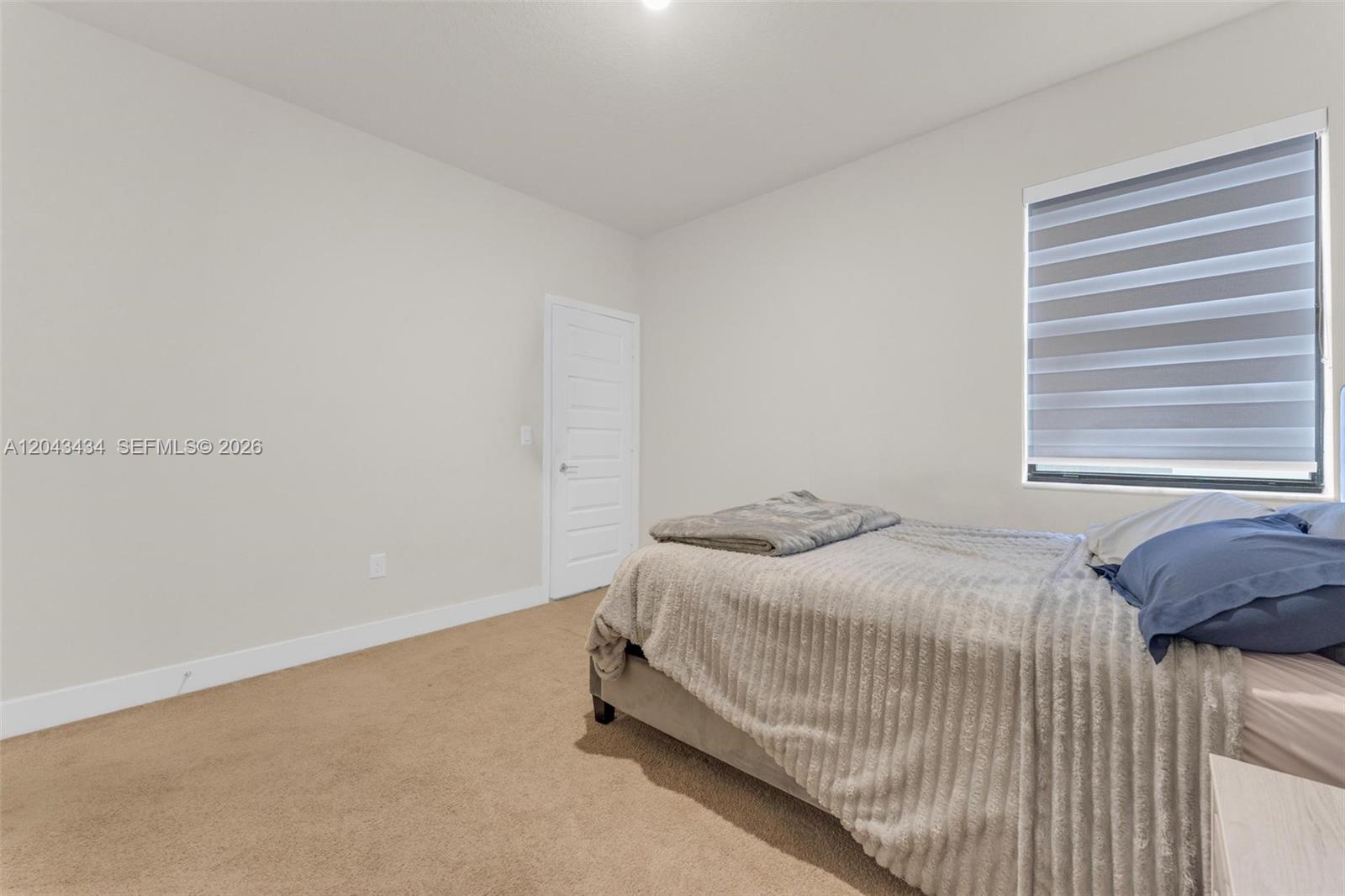 8822 5 / 4 3050 sq. ft. $ 2026-06-25 0 foto