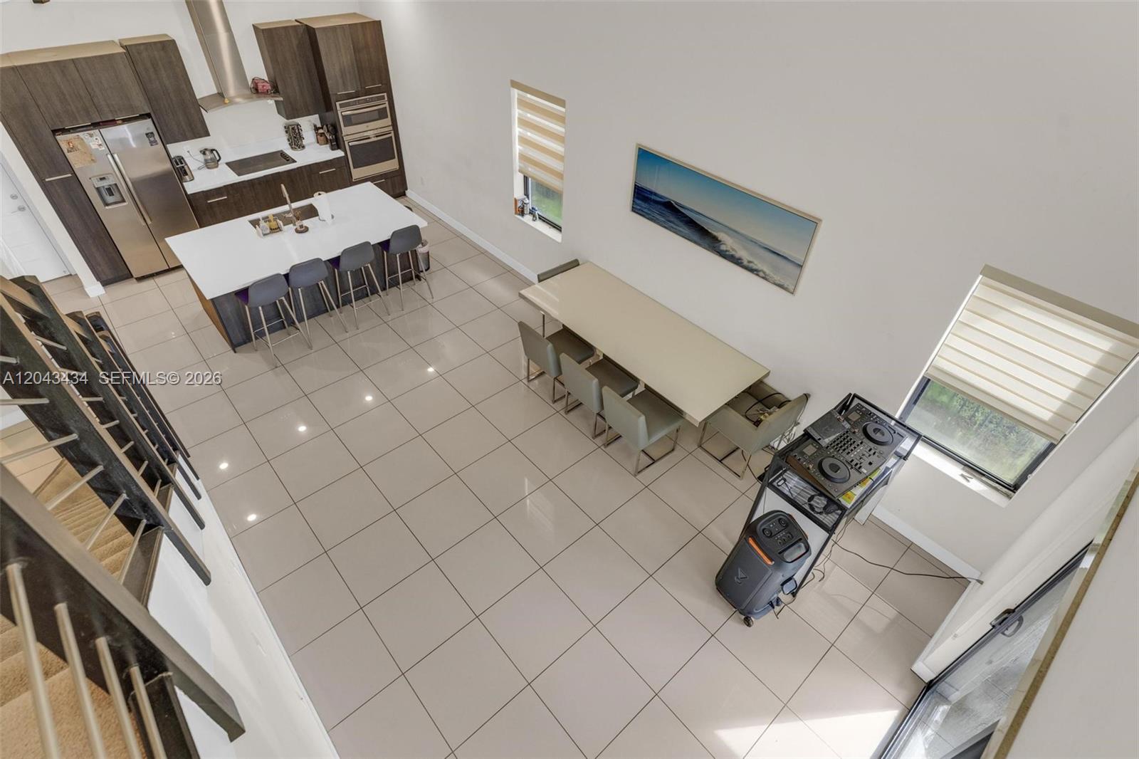 8822 5 / 4 3050 sq. ft. $ 2026-06-25 0 foto