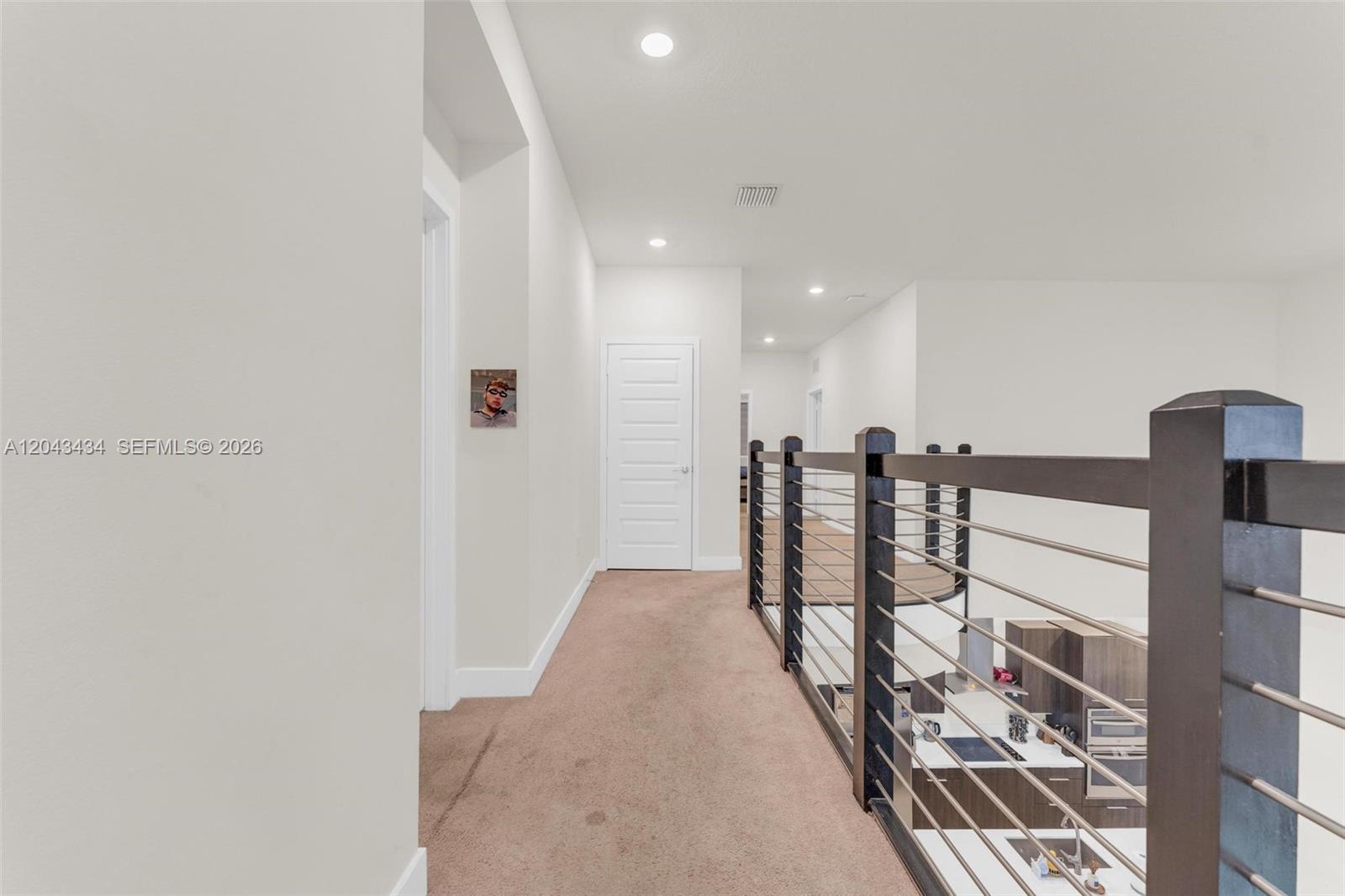 8822 5 / 4 3050 sq. ft. $ 2026-06-25 0 foto