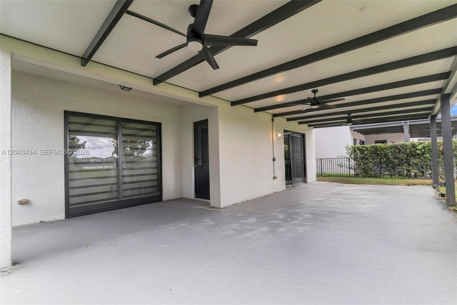 8822 5 / 4 3050 sq. ft. $ 2026-06-25 0 foto