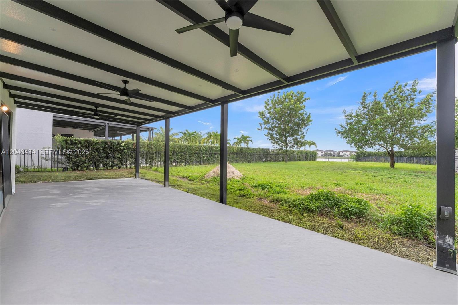 8822 5 / 4 3050 sq. ft. $ 2026-06-25 0 foto
