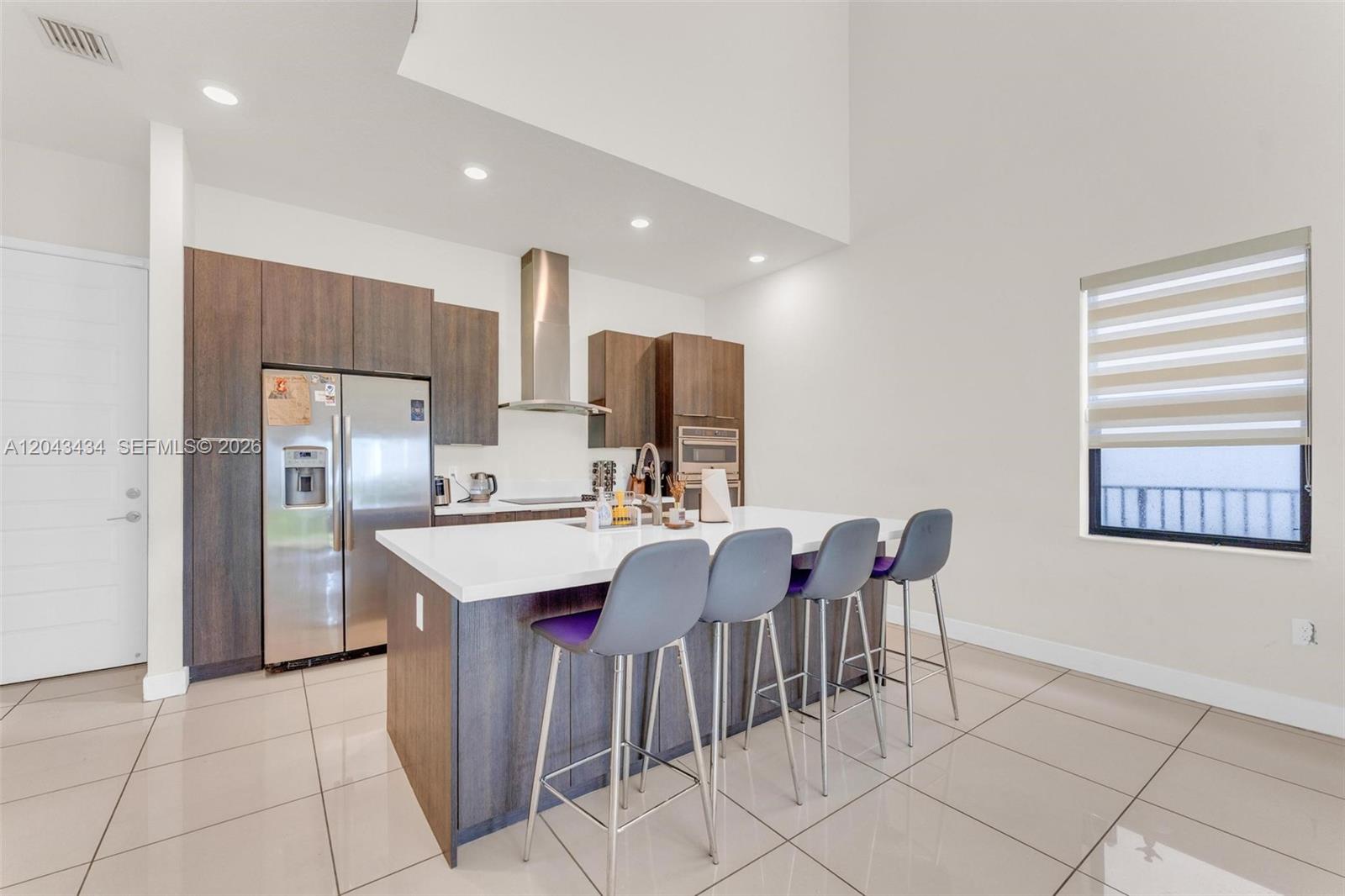 8822 5 / 4 3050 sq. ft. $ 2026-06-25 0 foto