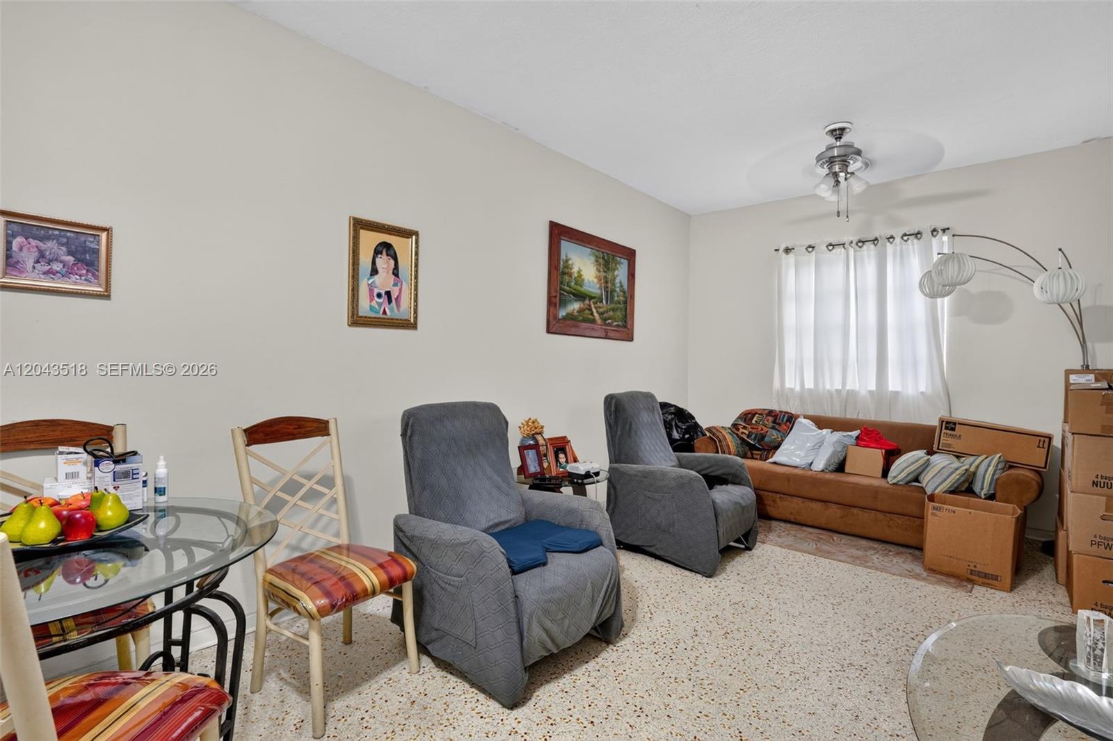 Ver detalles / 2024 sq. ft. $ 2026-06-25 0 foto