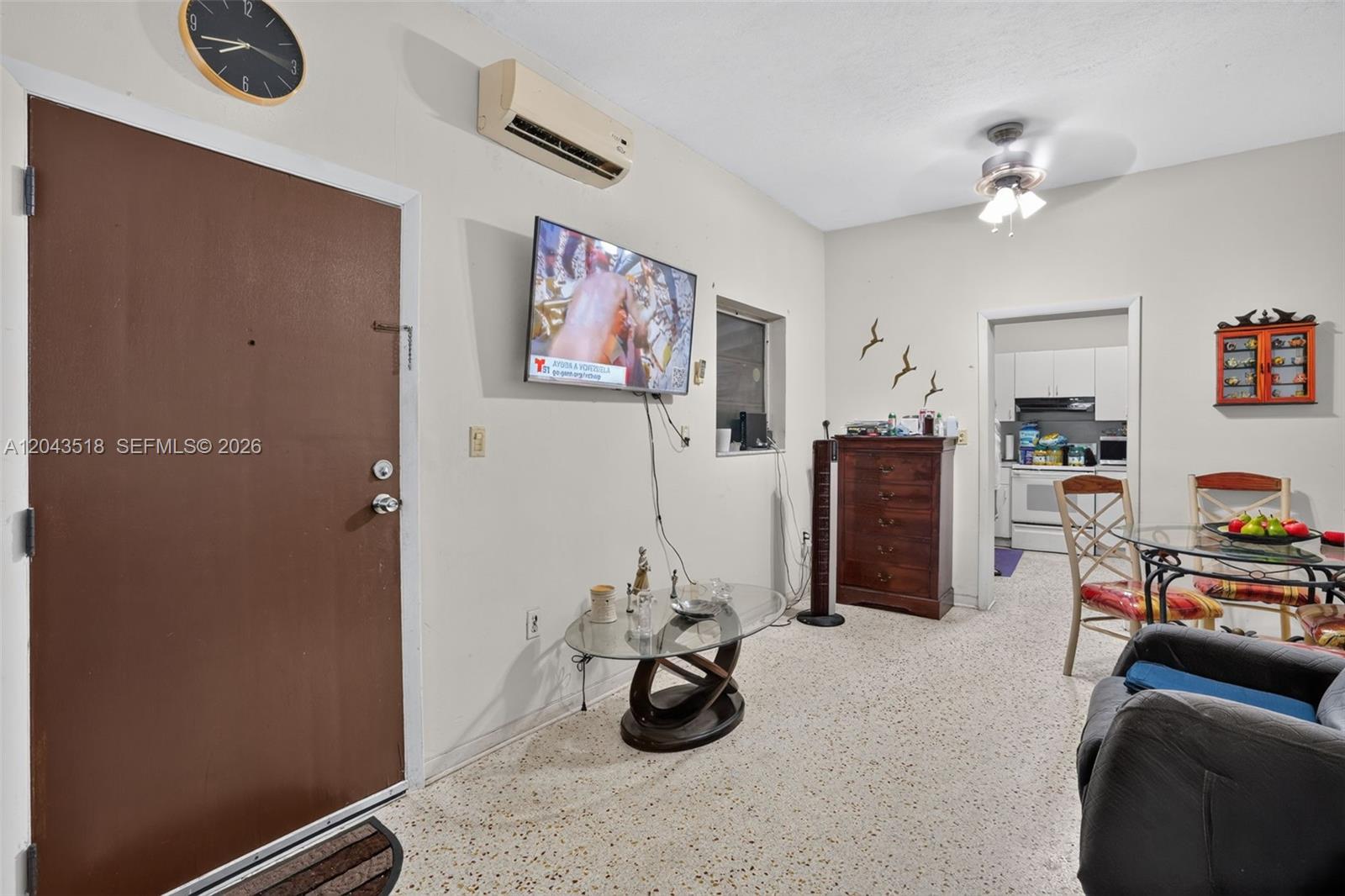 Ver detalles / 2024 sq. ft. $ 2026-06-25 0 foto