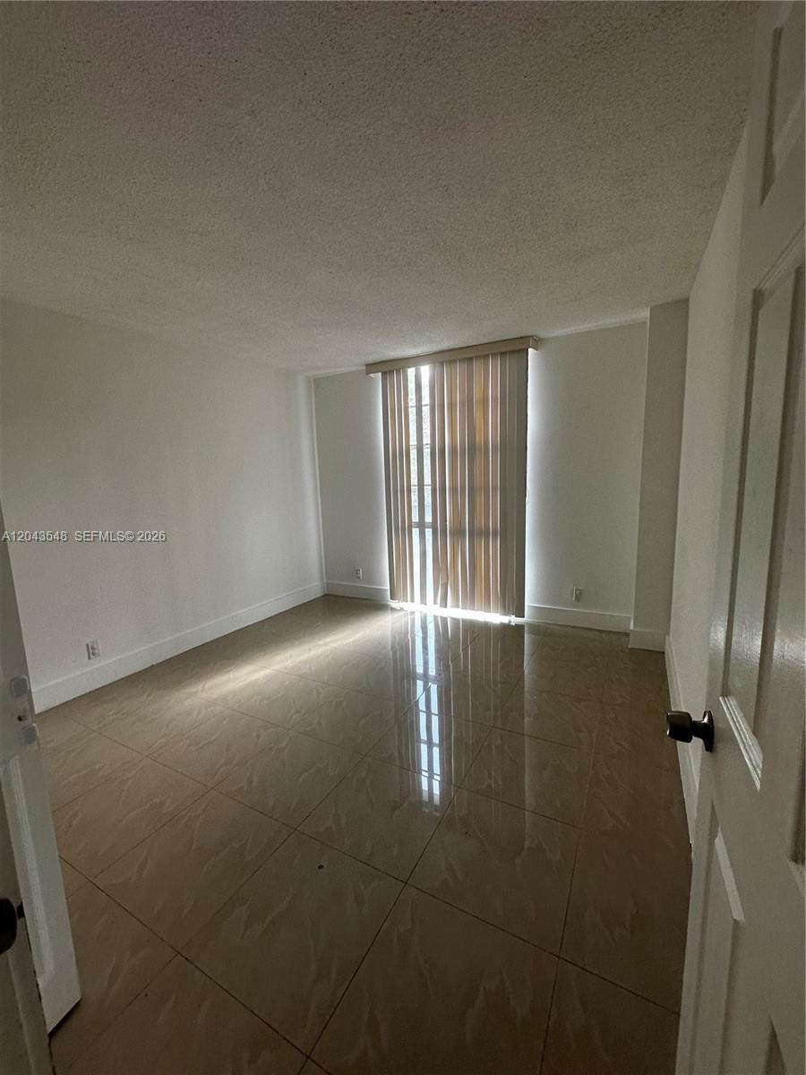 Photo of 3475 Country Club Dr  #315, Aventura, Florida, 33180 - 