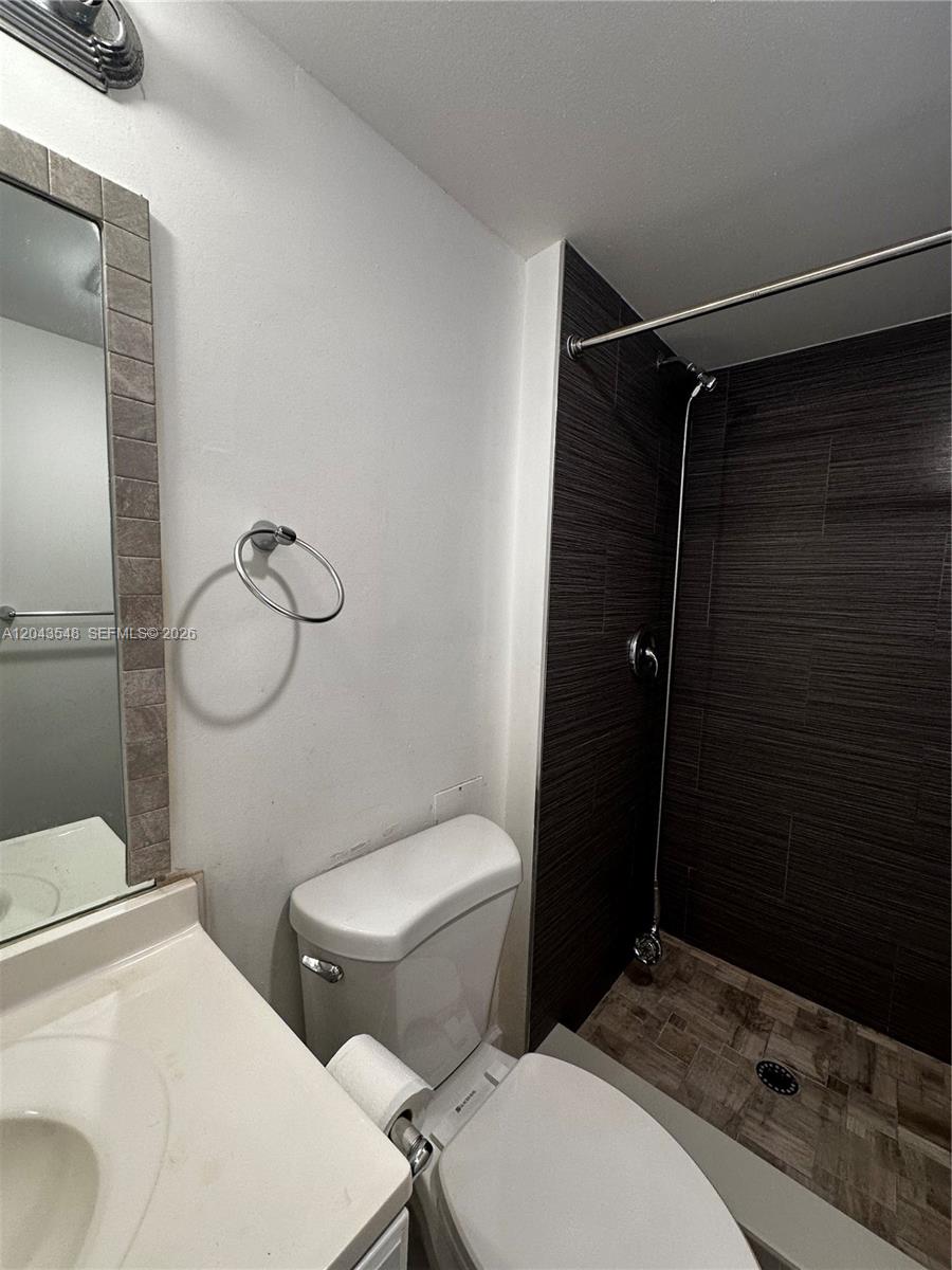 Photo of 3475 Country Club Dr  #315, Aventura, Florida, 33180 - 