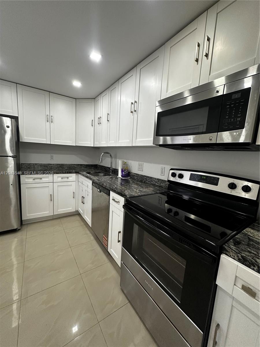Photo of 3475 Country Club Dr  #315, Aventura, Florida, 33180 - 