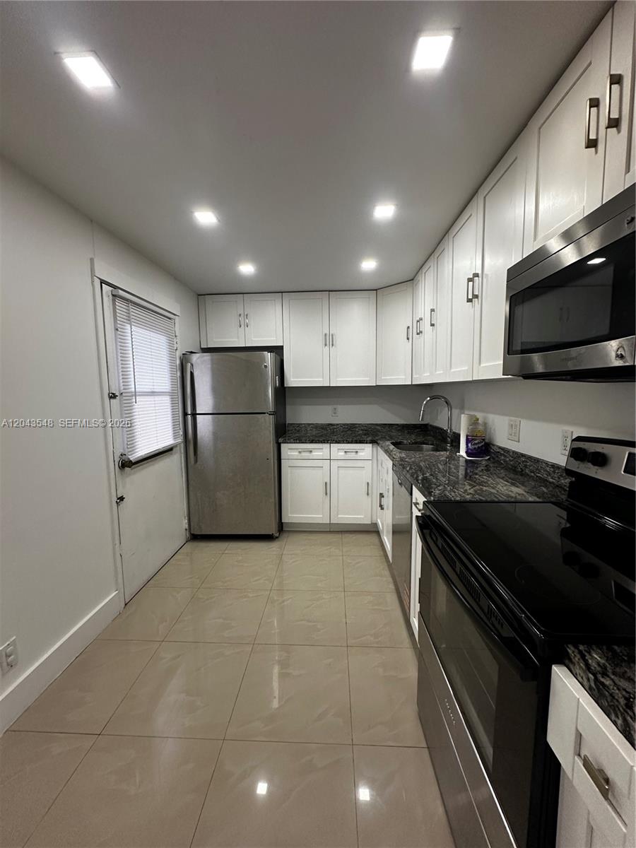 Photo of 3475 Country Club Dr  #315, Aventura, Florida, 33180 - 