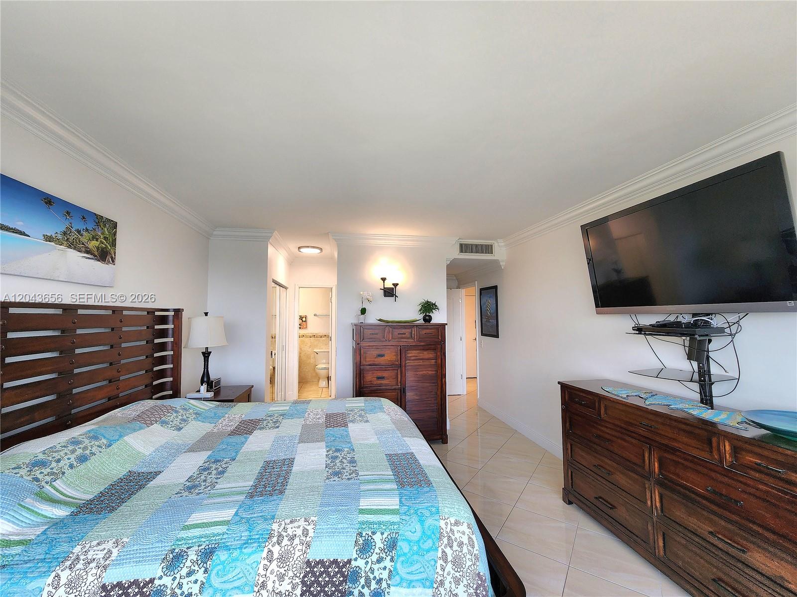 Photo of 3505 Ocean Dr  #1103, Hollywood, Florida, 33019 - 