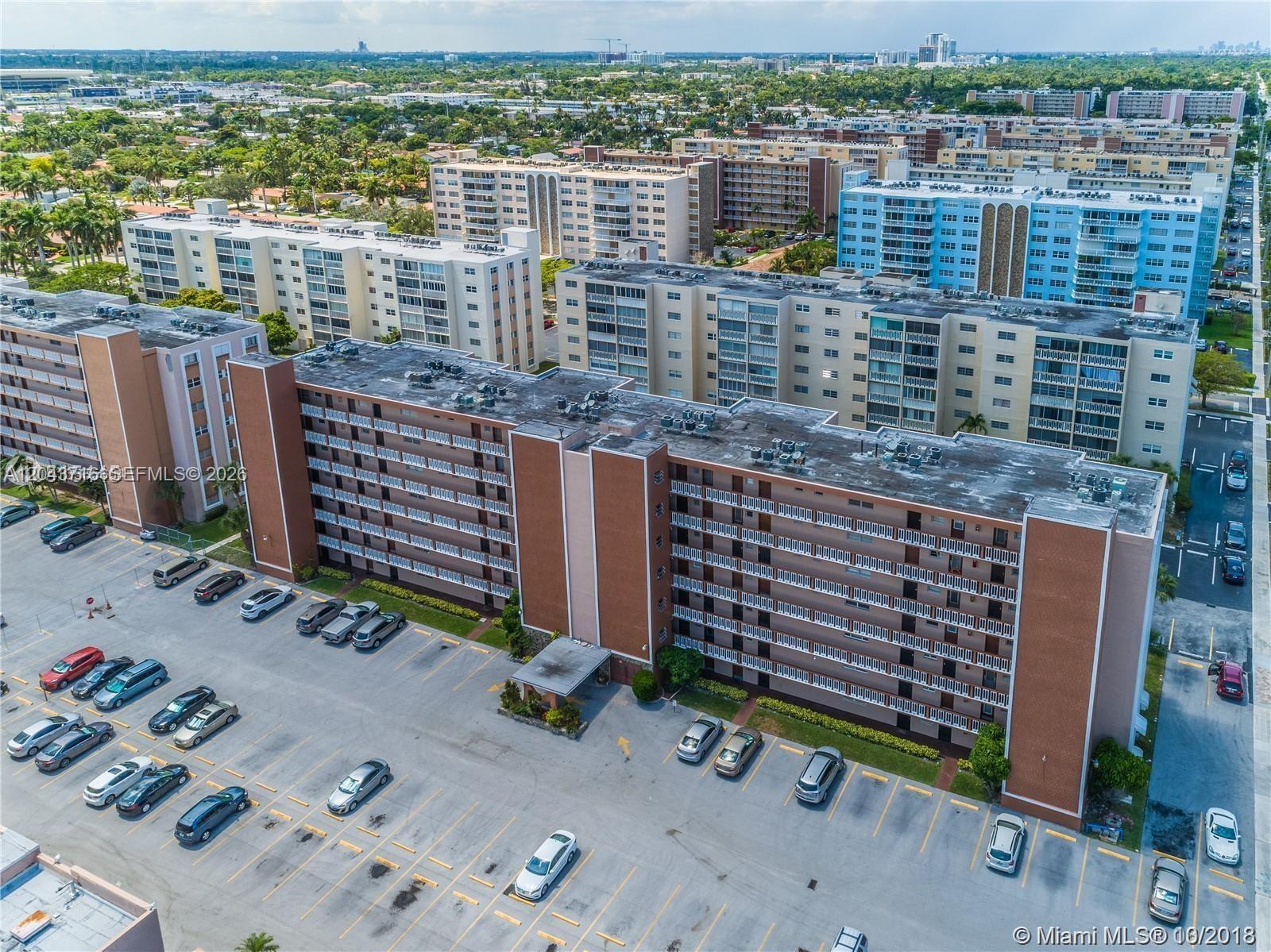 Photo of 320 12th Ave  #303, Hallandale Beach, Florida, 33009 - 
