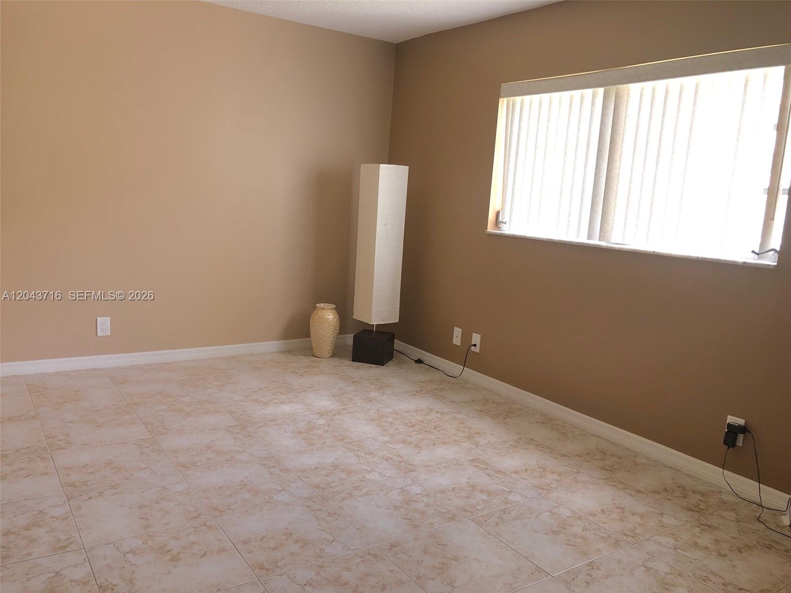 Photo of 320 12th Ave  #303, Hallandale Beach, Florida, 33009 - 