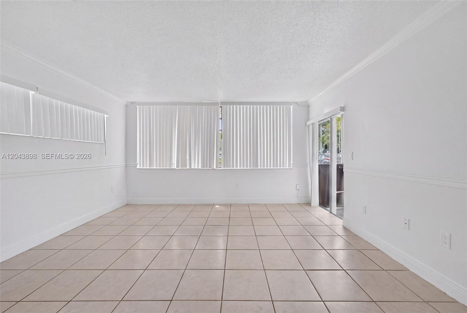 See details 100-2 2 / 2 1315 sq. ft. $ 2026-06-26 0 Photo