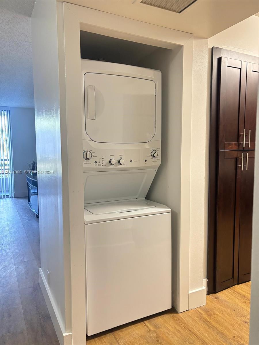Photo of 3300 191st St  #211, Aventura, Florida, 33180 - 