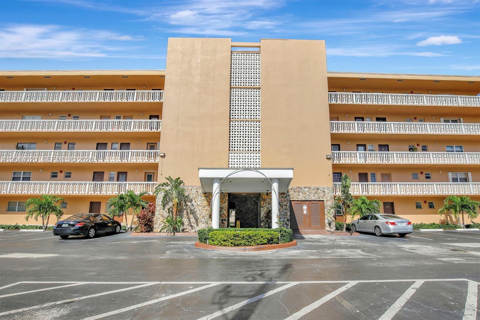 Photo of 219 14th Ave  #306, Hallandale Beach, Florida, 33009 - 