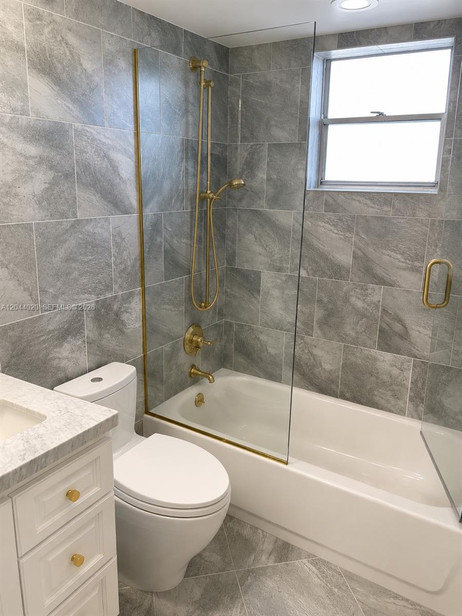 Photo of 219 14th Ave  #306, Hallandale Beach, Florida, 33009 - 