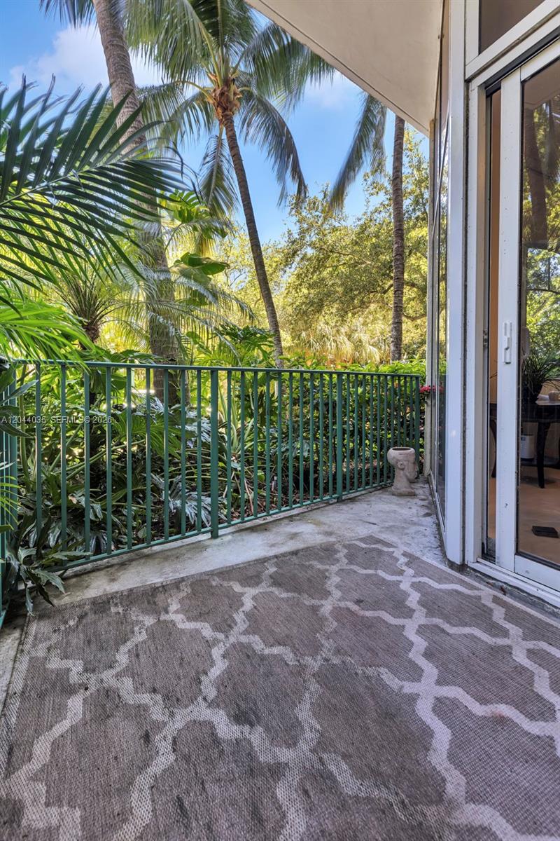 Photo of 20000 Country Club Dr  #108, Aventura, Florida, 33180 - 
