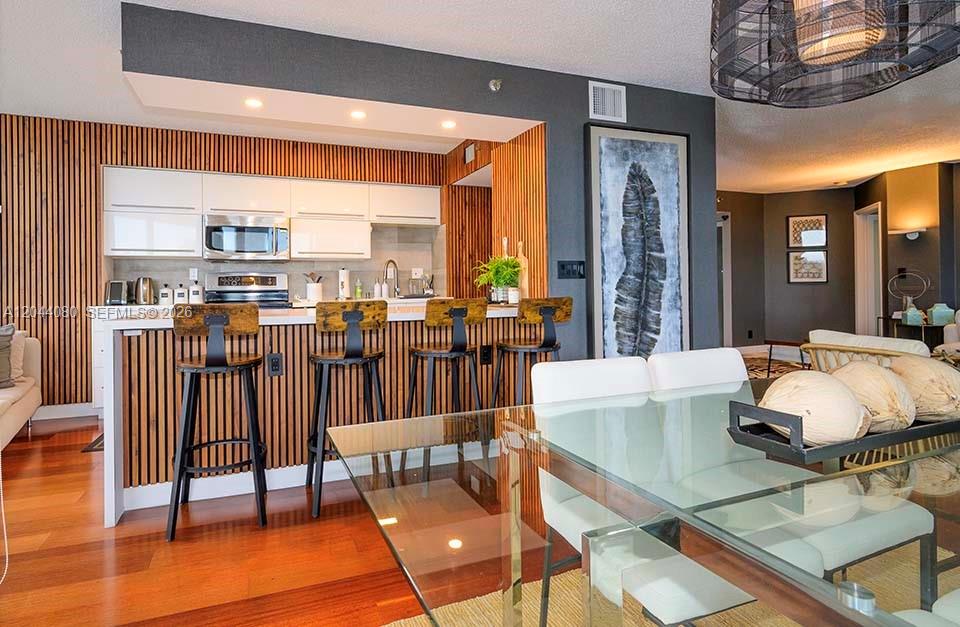 Photo of 3600 Mystic Pointe Dr  #718, Aventura, Florida, 33180 - Open kitchen