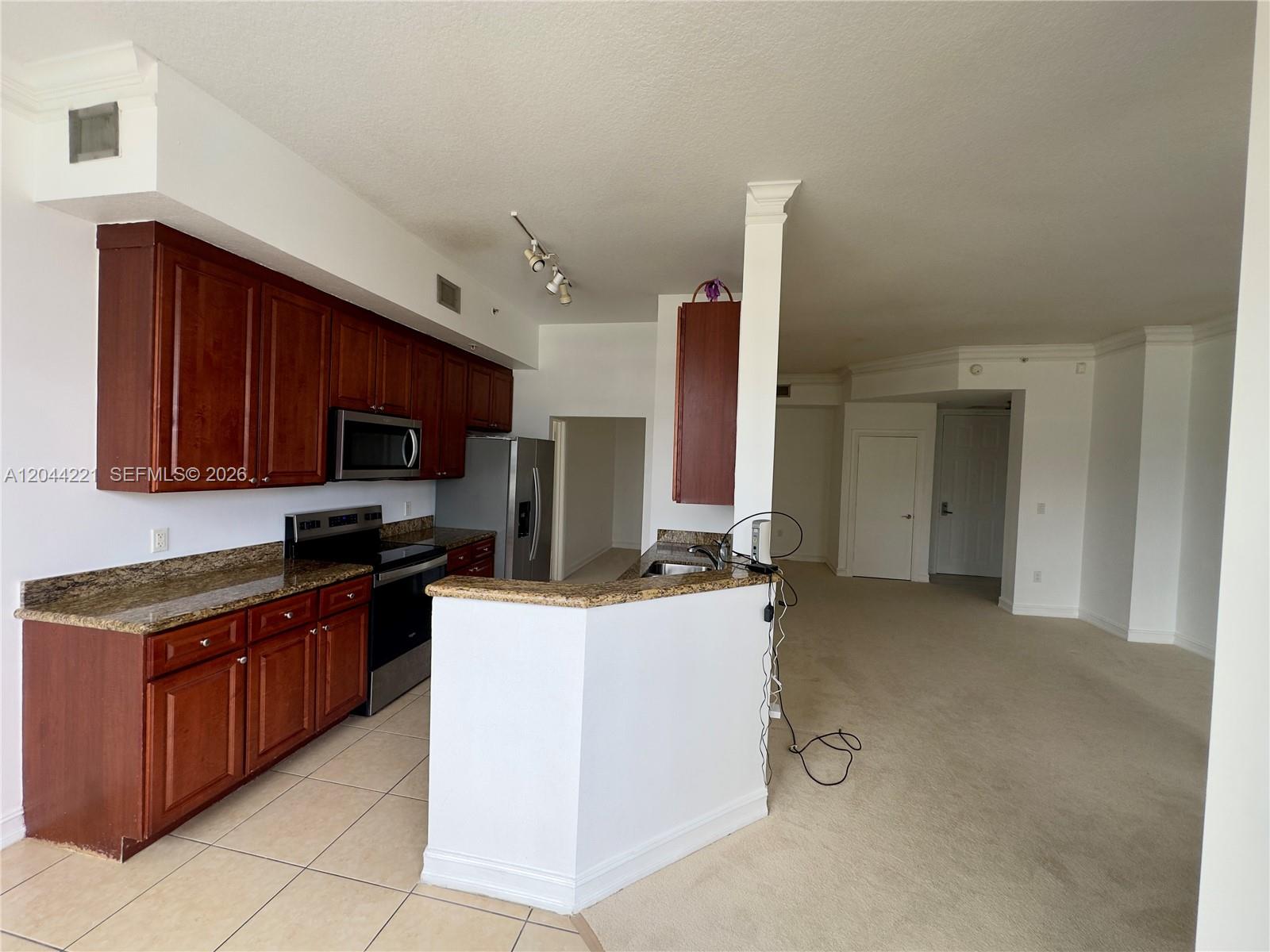 Photo of 3001 185th St  #515, Aventura, Florida, 33180 - 