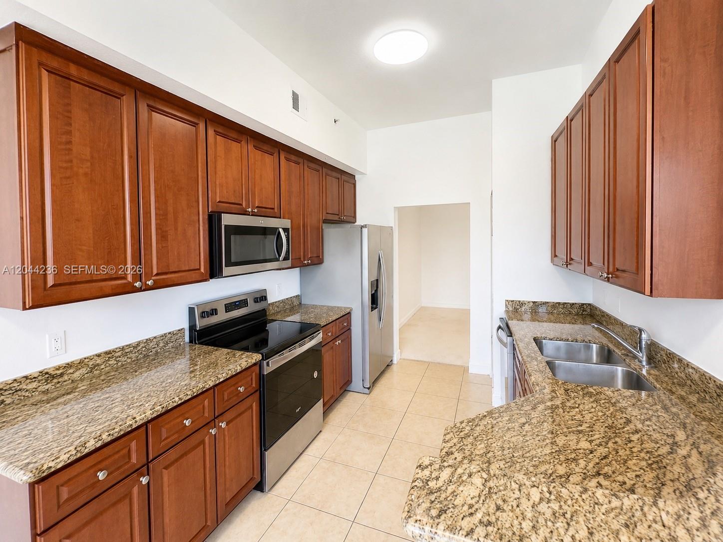 Photo of 3001 185th St  #515, Aventura, Florida, 33180 - 