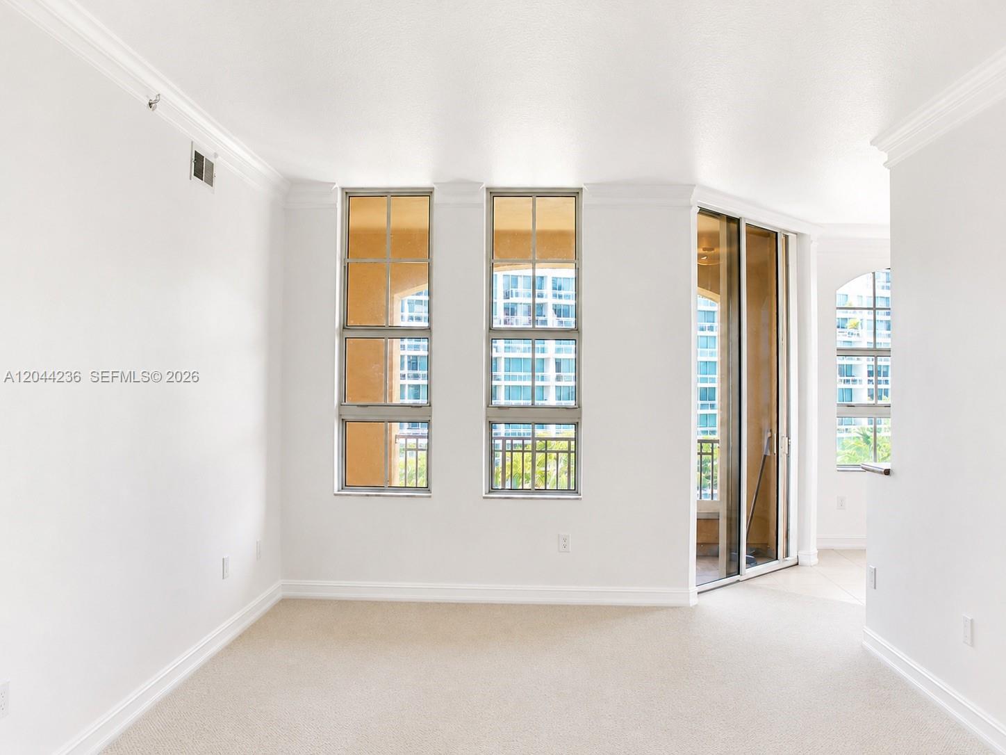 Photo of 3001 185th St  #515, Aventura, Florida, 33180 - 