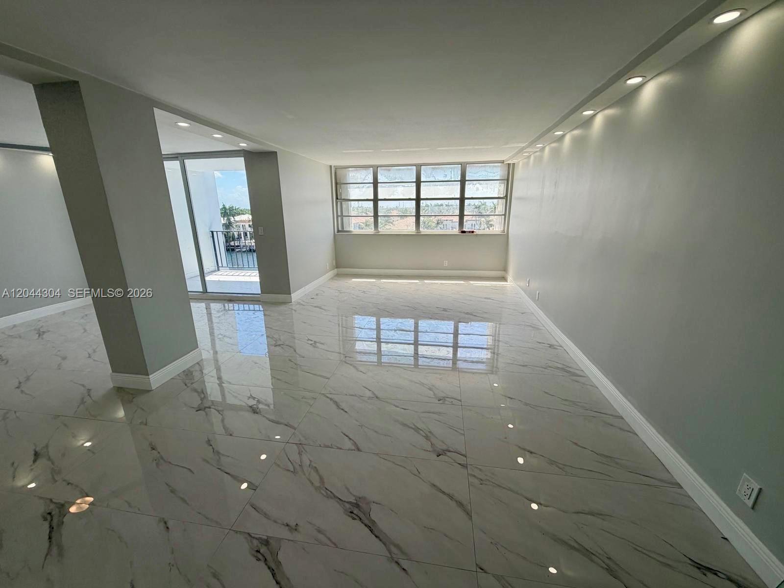 Photo of 1400 Ocean Dr  #506, Hollywood, Florida, 33019 - 