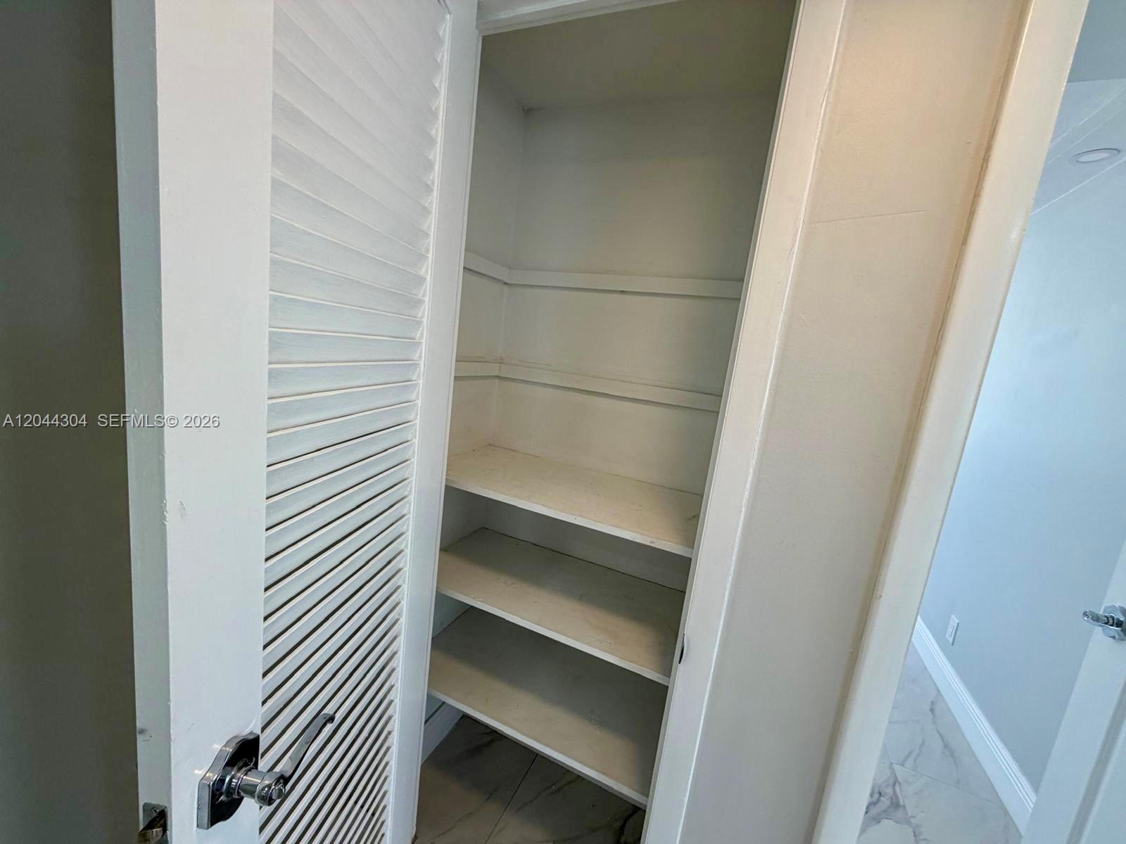 Photo of 1400 Ocean Dr  #506, Hollywood, Florida, 33019 - 