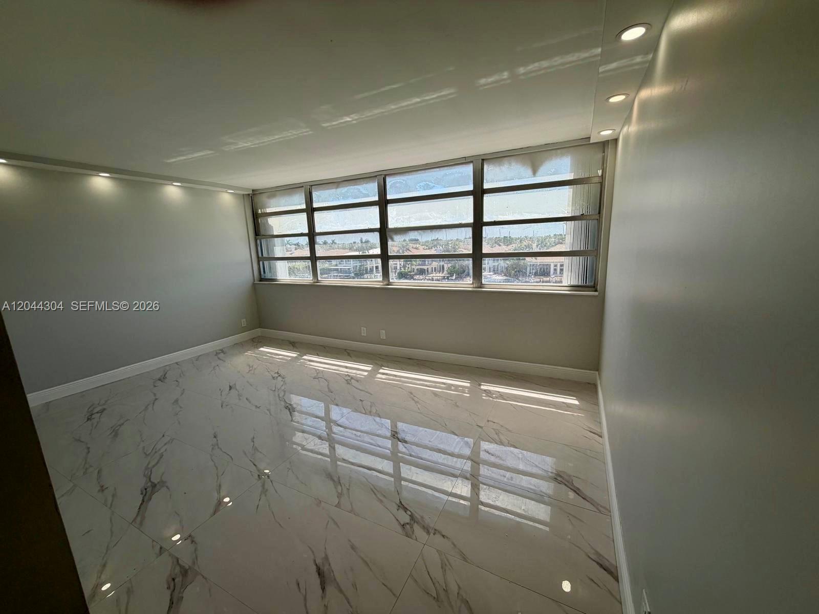 Photo of 1400 Ocean Dr  #506, Hollywood, Florida, 33019 - 
