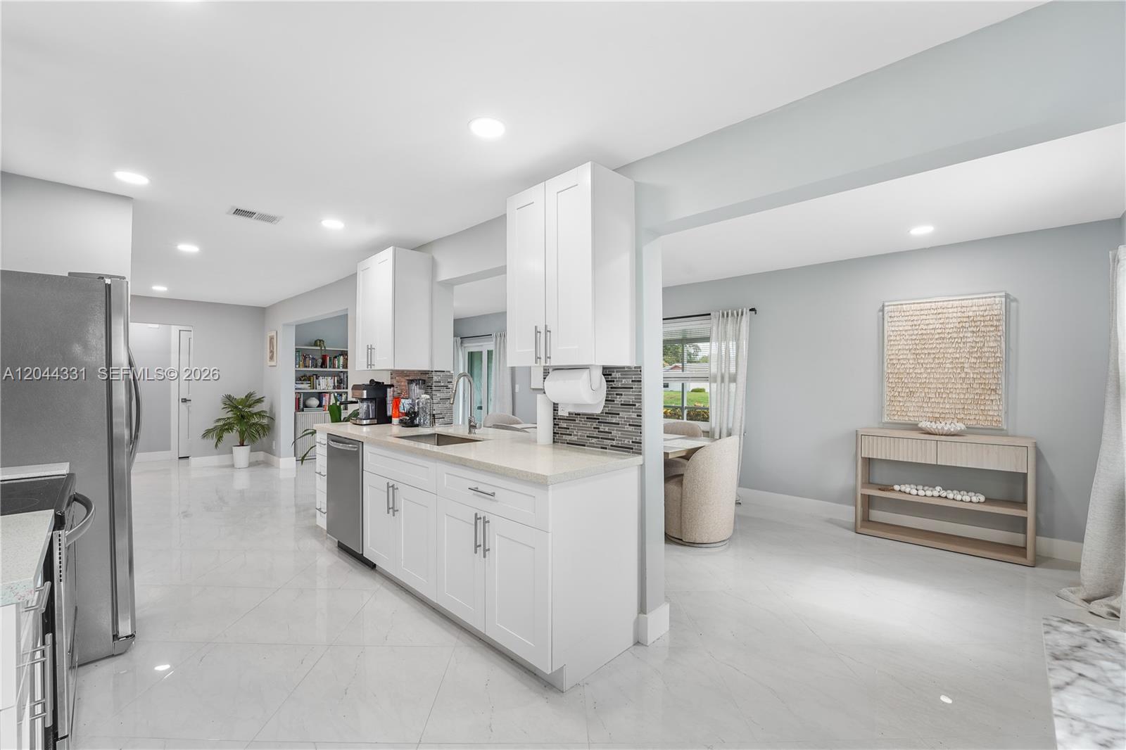 See details 14307 2 / 2 1406 sq. ft. $ 2026-06-27 0 Photo