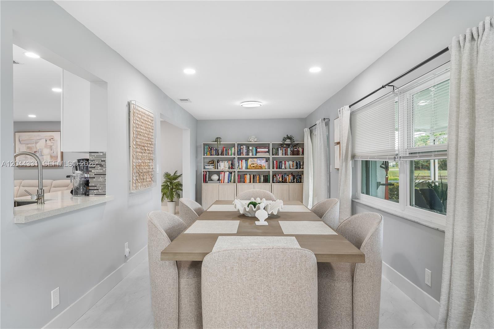 See details 14307 2 / 2 1406 sq. ft. $ 2026-06-27 0 Photo