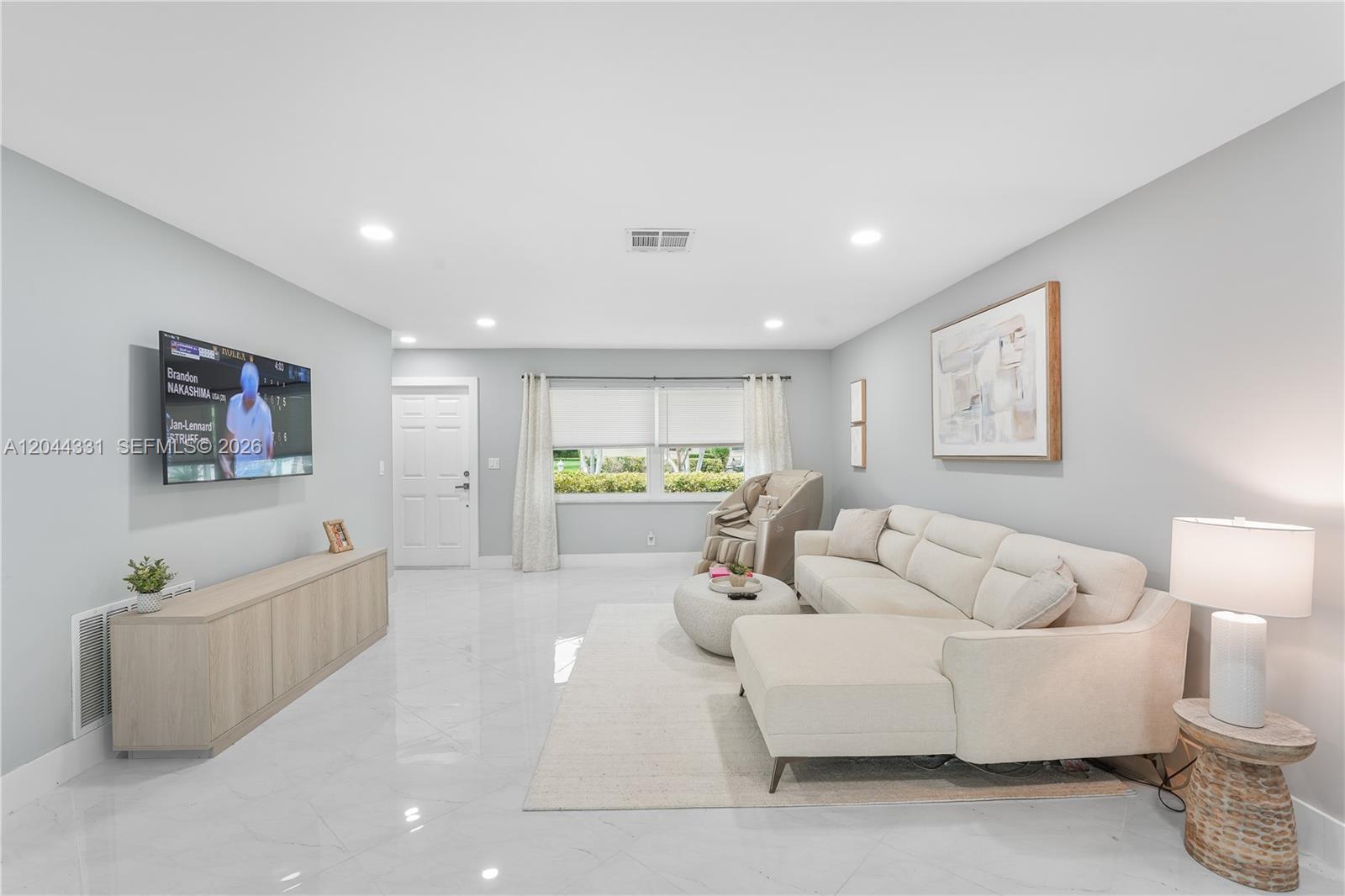 See details 14307 2 / 2 1406 sq. ft. $ 2026-06-27 0 Photo