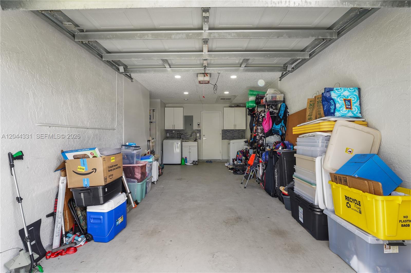 See details 14307 2 / 2 1406 sq. ft. $ 2026-06-27 0 Photo