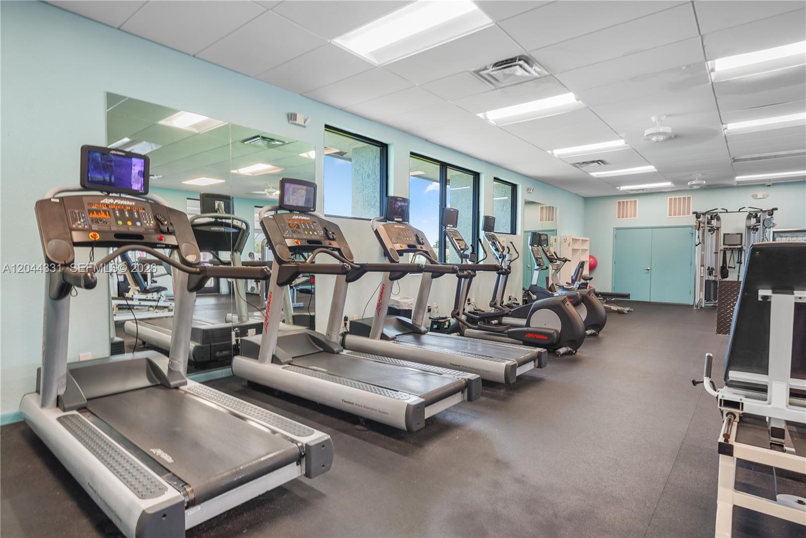 See details 14307 2 / 2 1406 sq. ft. $ 2026-06-27 0 Photo
