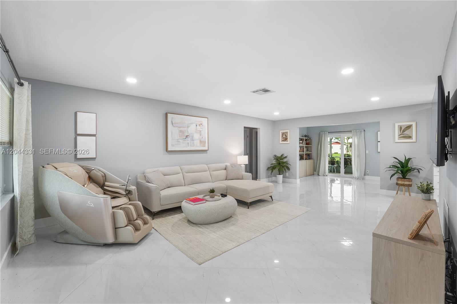 See details 14307 2 / 2 1406 sq. ft. $ 2026-06-27 0 Photo