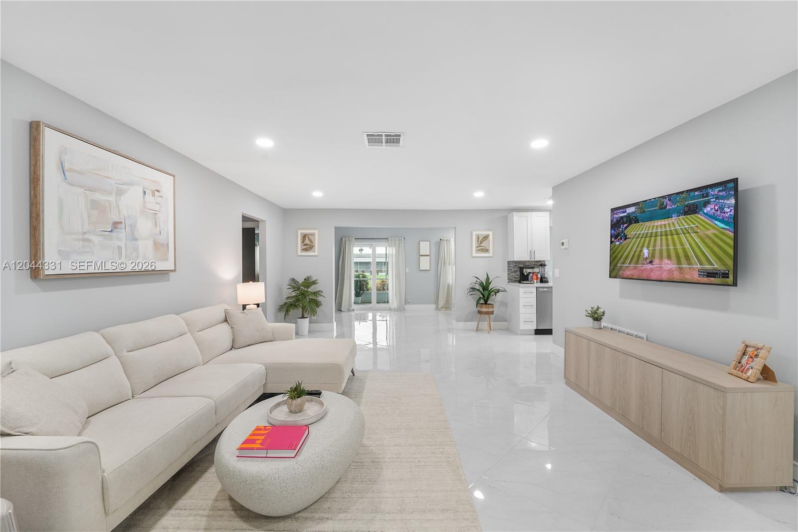 See details 14307 2 / 2 1406 sq. ft. $ 2026-06-27 0 Photo