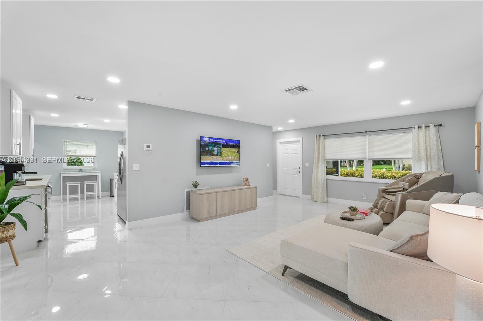 See details 14307 2 / 2 1406 sq. ft. $ 2026-06-27 0 Photo