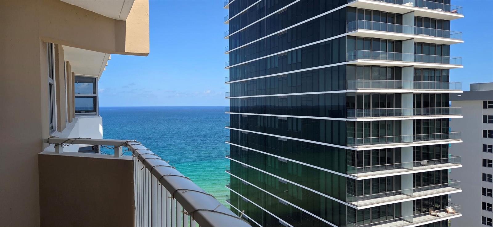 Ver detalles 22c 1 / 870 sq. ft. $ 2026-07-07 0 foto