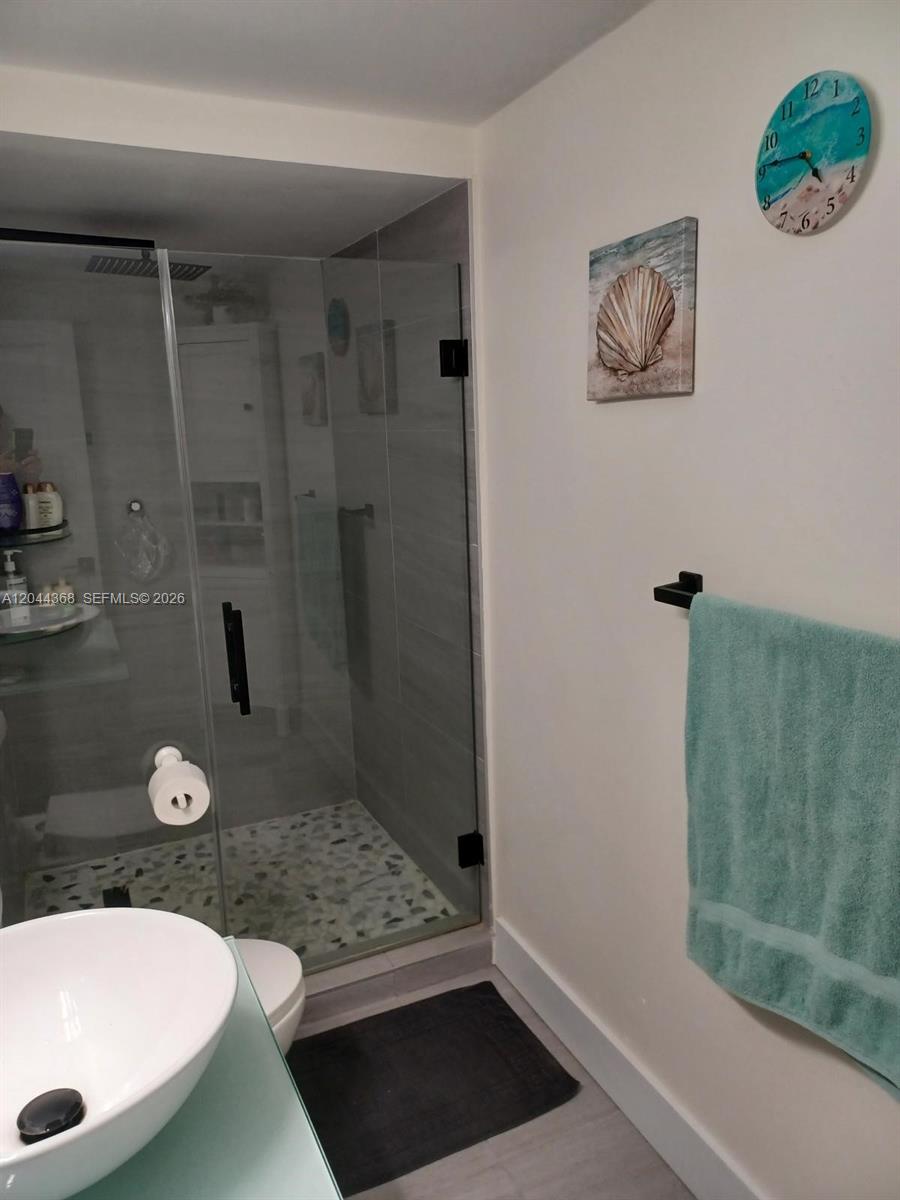 Photo of 1600 Ocean Dr  #12F, Hollywood, Florida, 33019 - 