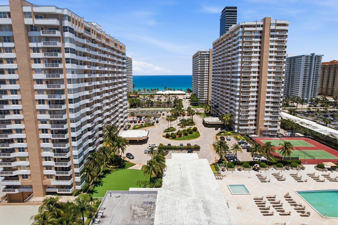 Ver detalles 17d 1 / 870 sq. ft. $ 2026-07-07 0 foto