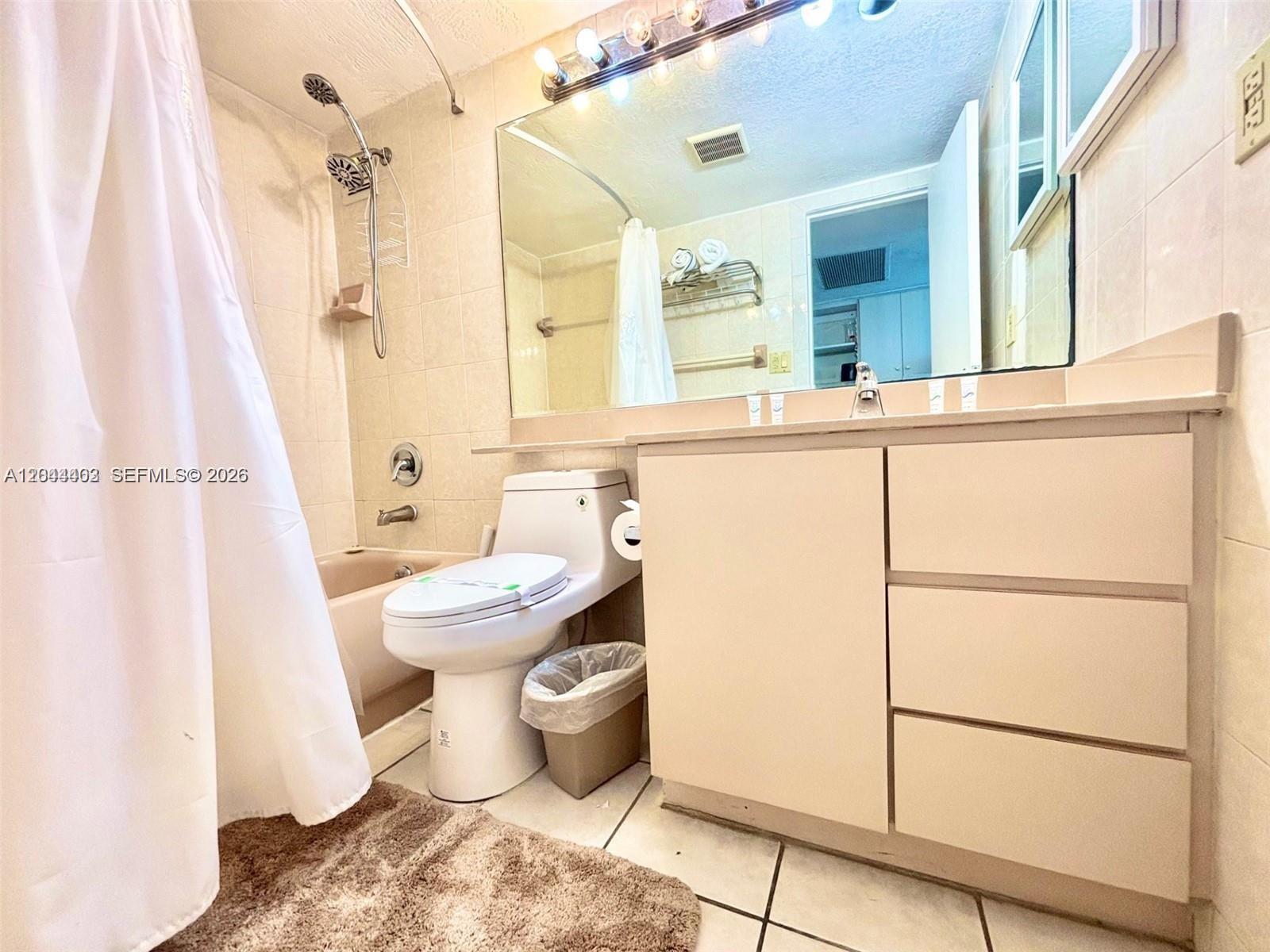Photo of 19201 Collins Ave #606, Sunny Isles Beach, Florida, 33160 -