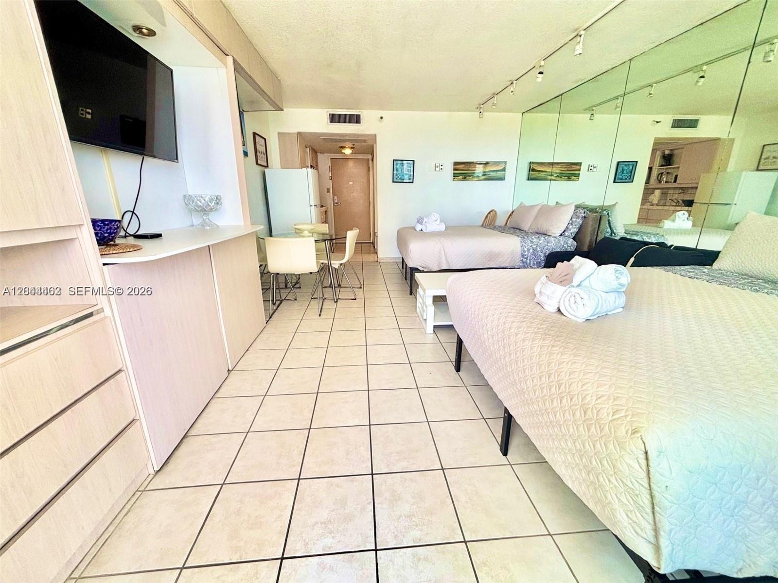 Photo of 19201 Collins Ave #606, Sunny Isles Beach, Florida, 33160 -