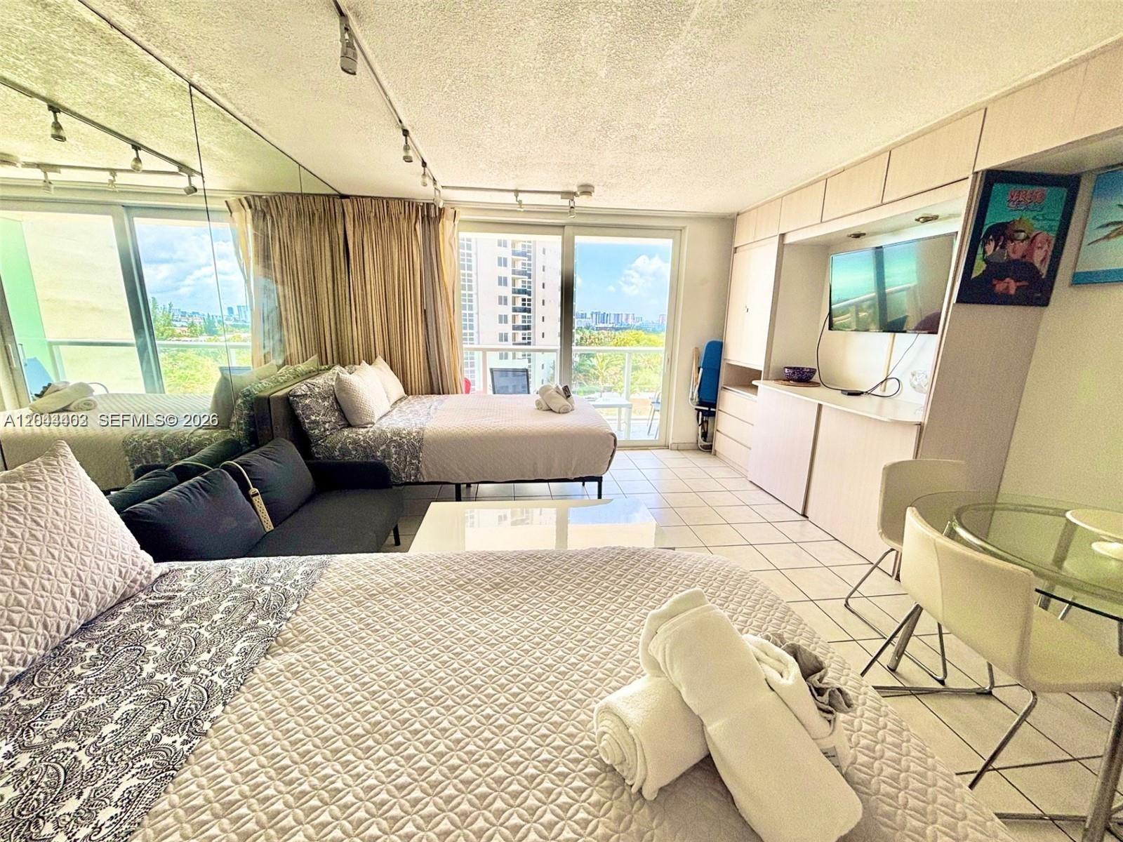Photo of 19201 Collins Ave #606, Sunny Isles Beach, Florida, 33160 -