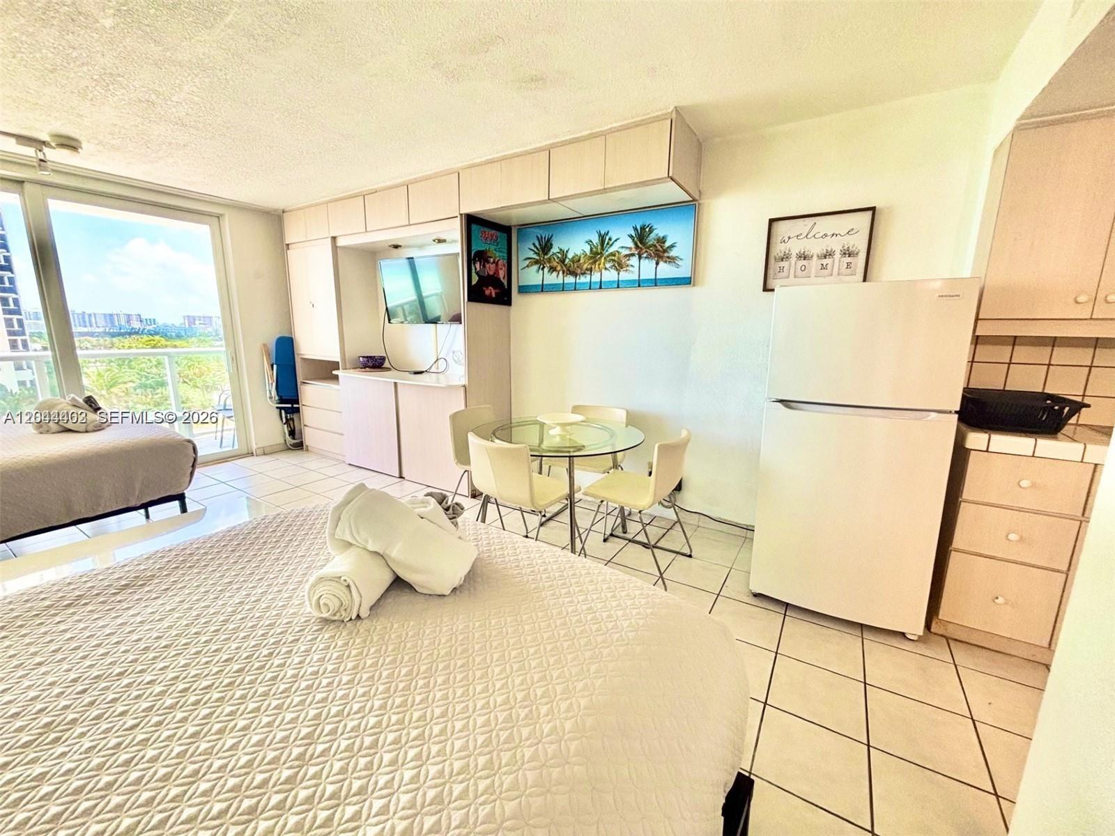 Photo of 19201 Collins Ave #606, Sunny Isles Beach, Florida, 33160 -