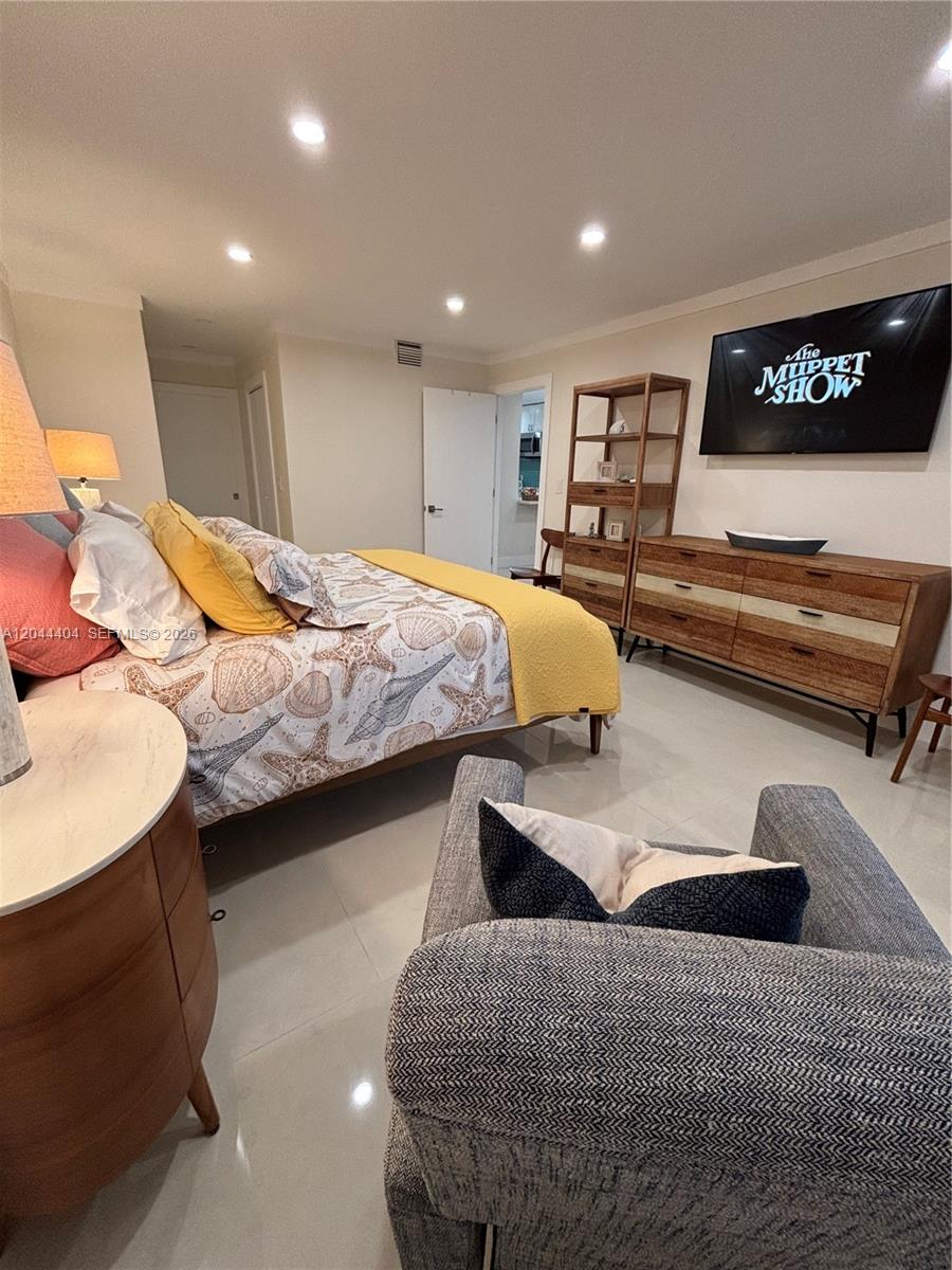 Photo of 3725 Ocean Dr  #1225, Hollywood, Florida, 33019 - 