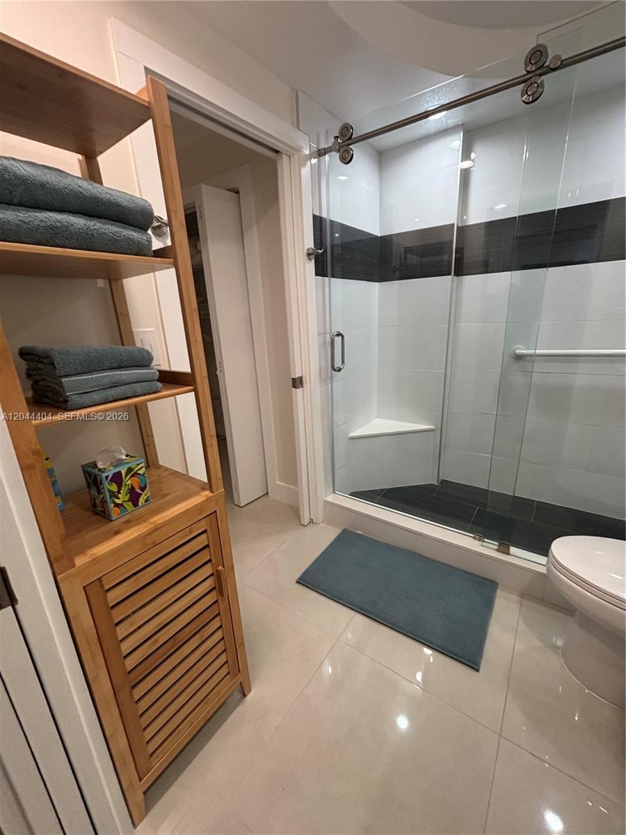 Photo of 3725 Ocean Dr  #1225, Hollywood, Florida, 33019 - 