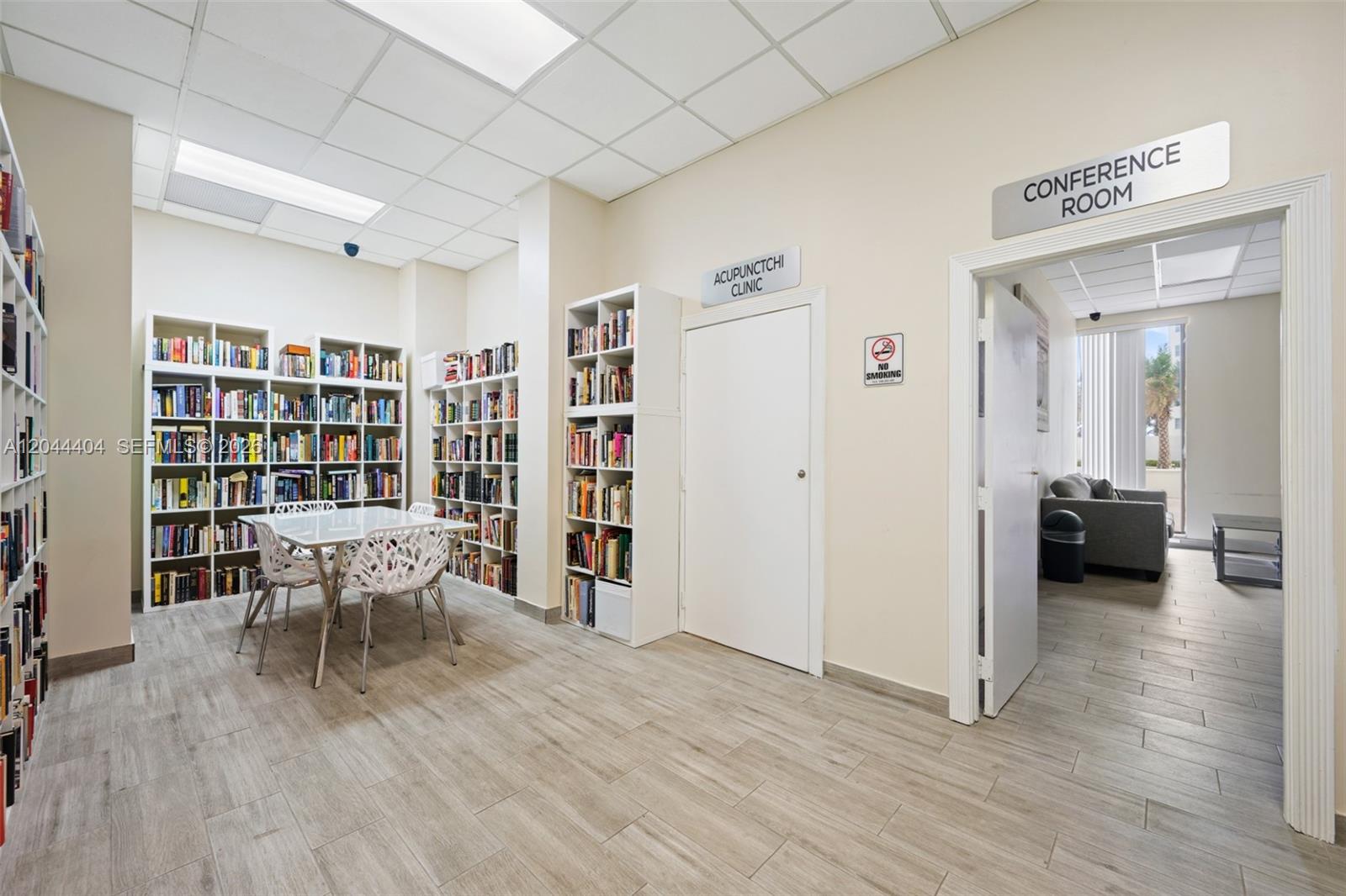 Photo of 3725 Ocean Dr  #1225, Hollywood, Florida, 33019 - 