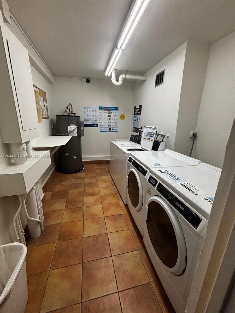 Photo of 3725 Ocean Dr  #1225, Hollywood, Florida, 33019 - 