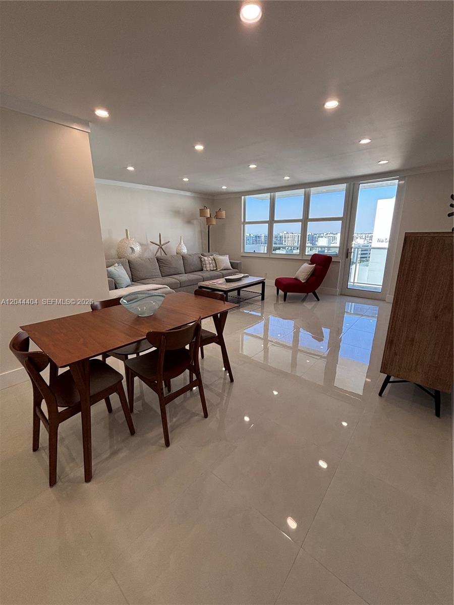 Photo of 3725 Ocean Dr  #1225, Hollywood, Florida, 33019 - 