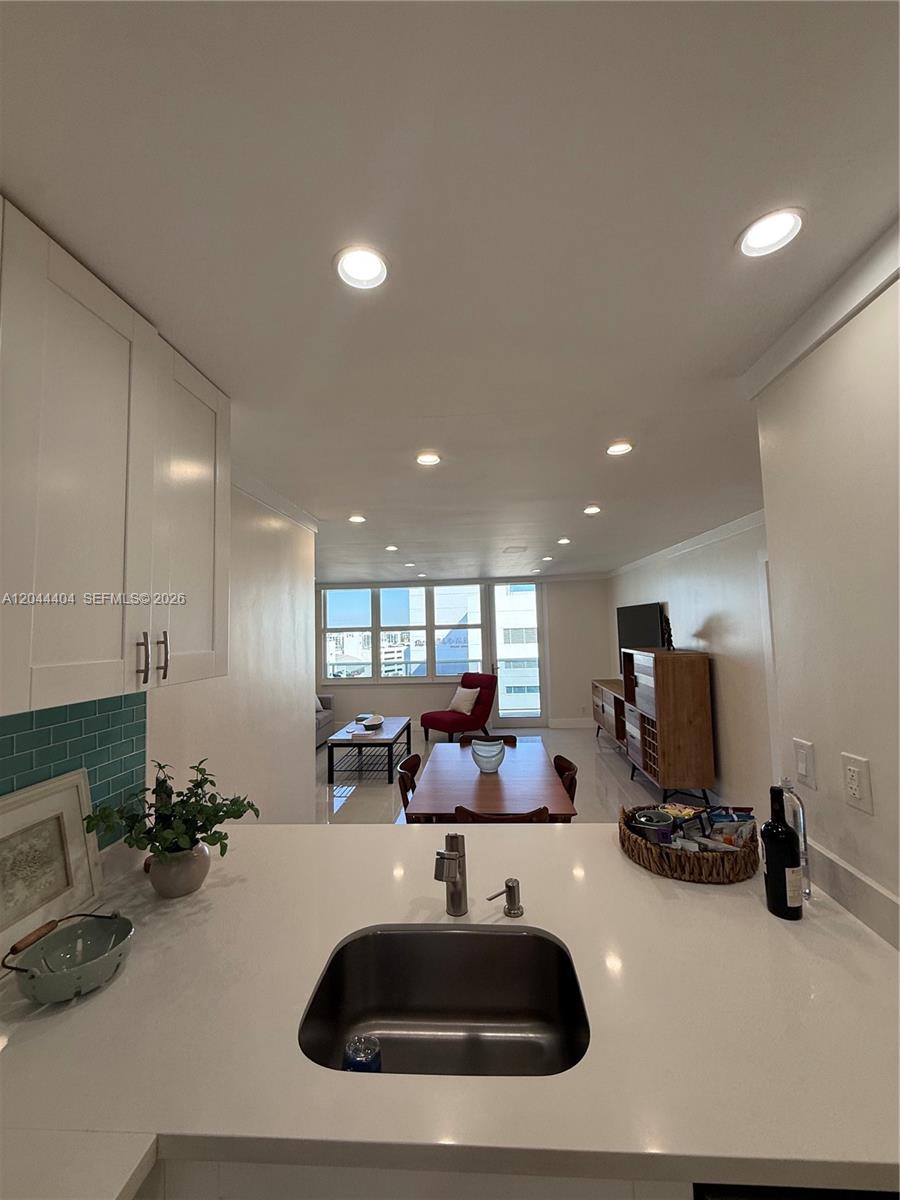 Photo of 3725 Ocean Dr  #1225, Hollywood, Florida, 33019 - 